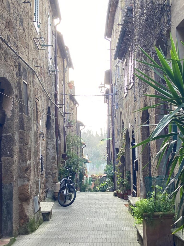 pitigliano tuscany